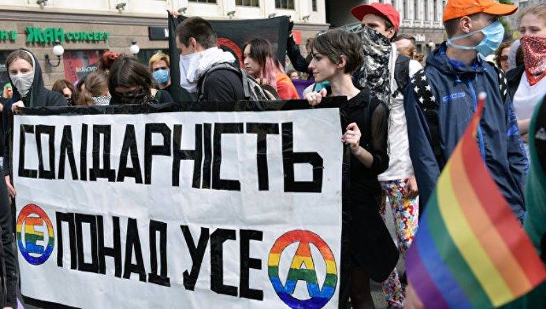 Милонов прокомментировал беспорядки в Киеве на «марше равенства»