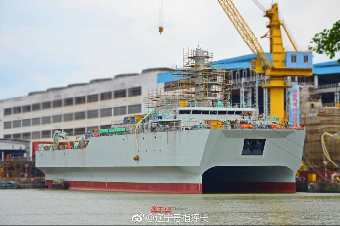 В КНР спущено на воду судно-катамаран морской разведки и наблюдения