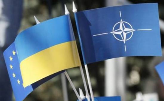 НАТО  верит в североатлантическую интеграцию Украины