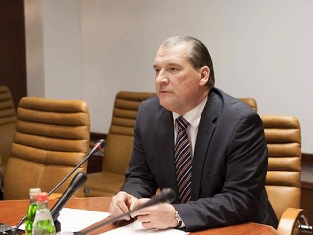 Сенатор Александров: Депутат, безусловно, должен получать больше представителей других профессий