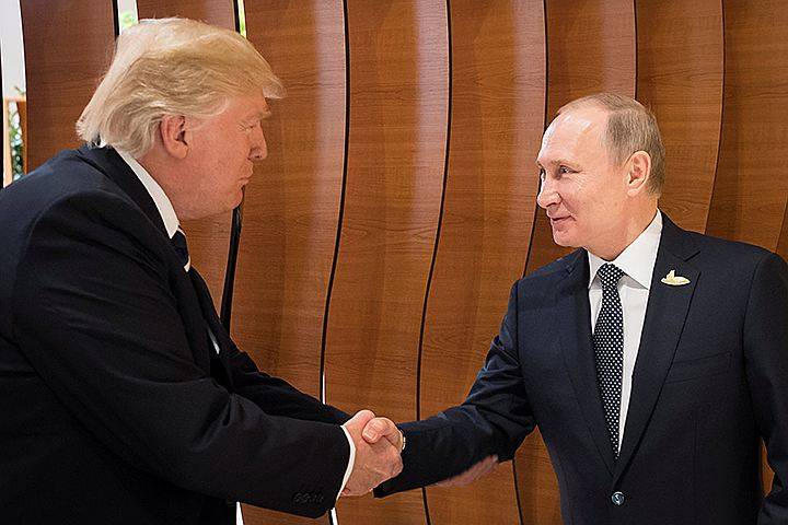 Трамп назвал "диагнозом" сообщения в СМИ США о его "тайной встрече" с Путиным