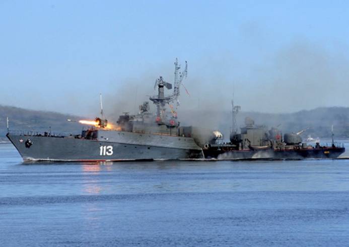 Корабли СФ провели в Белом море бой с условным противником