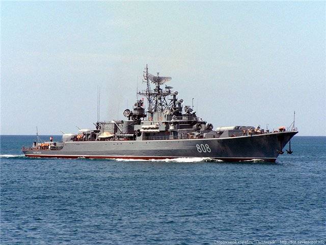 Сторожевой корабль "Пытливый" присоединился к группировке ВМФ в Средиземном море