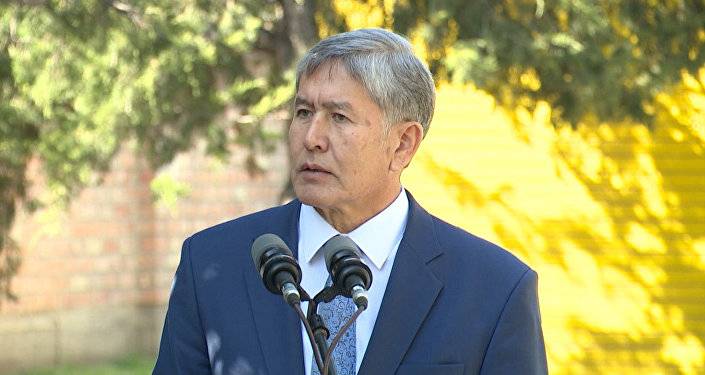 Атамбаев: Бишкек предупреждали о возможных ракетных ударах из-за военной базы США