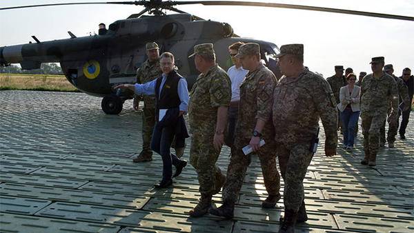 Волкер: на Украине больше танков из России, чем есть у всей Европы
