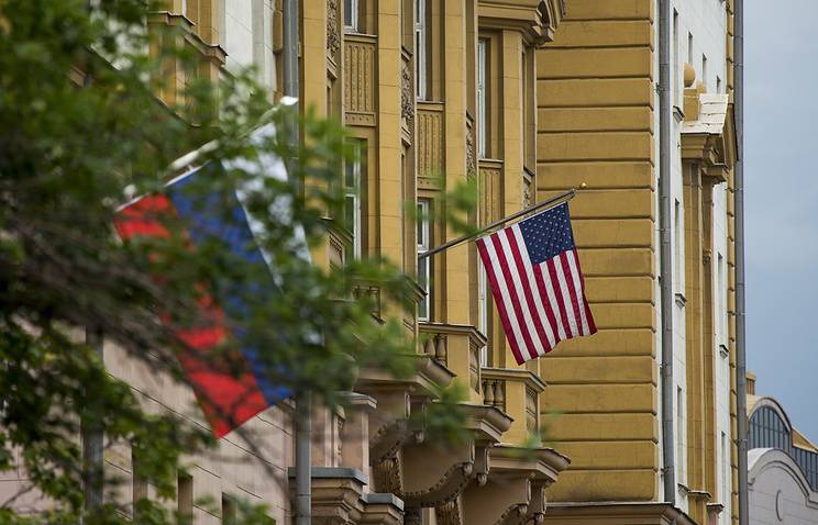 Госдеп оценивает «воздействие ограничения» числа дипломатов в РФ