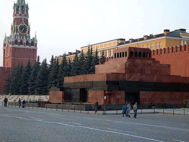 Лидер КПРФ: Путин против перезахоронения Ленина