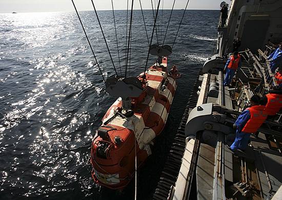 На Тихоокеанском флоте завершено учение по спасению «аварийной» подлодки