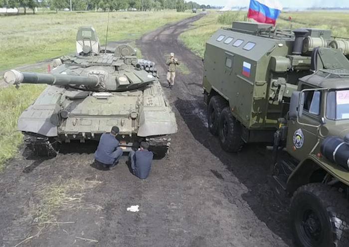 Российские военные быстрее всех подняли танк на конкурсе "Рембат" Армейских игр