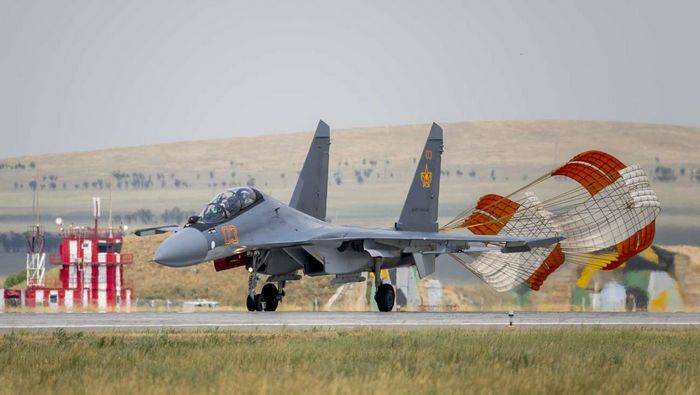 В Казахстане формируется пилотажная группа "Арланы" на истребителях Су-30СМ