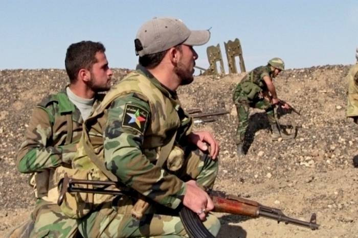 Подразделения сирийской армии десантировались в тыл ИГ* в Ракке