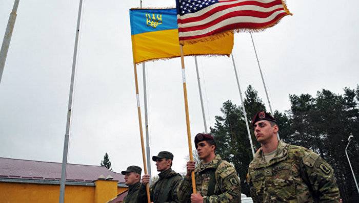 Американские инструкторы подготовили первый выпуск украинских разведчиков