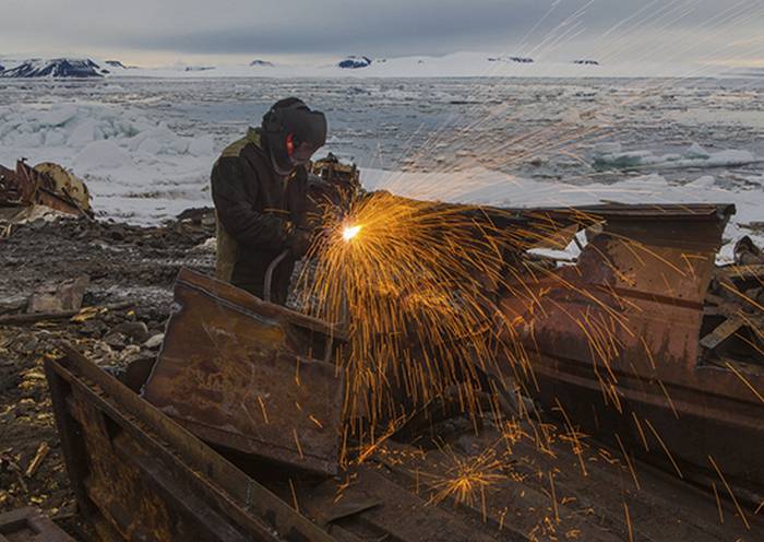 Военнослужащие СФ выполнили план по очистке арктического острова Котельный