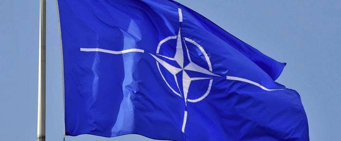 НАТО ищет директора информцентра в Москве
