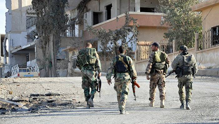 Сирийская армия окружила боевиков ИГ на северо-востоке провинции Хомс