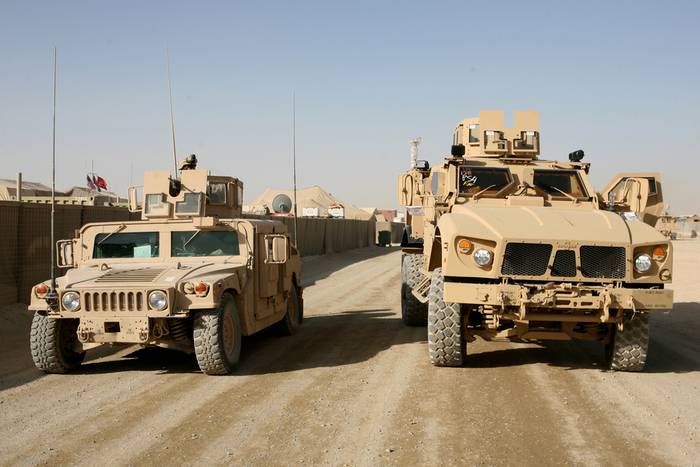 Минобороны США заказало производство Humvee на сумму $2,2 млрд.