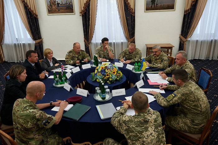 Великобритания пообещала Украине дальнейшую военную поддержку