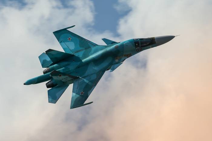 Российская авиация нанесла более 300 ударов по позициям террористов