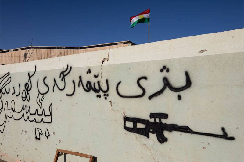 Барзани: Курды готовы защищать своё право на проведение референдума с оружием в руках