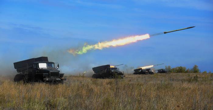 Более 500 артиллеристов ЦВО провели боевые стрельбы в Оренбуржье