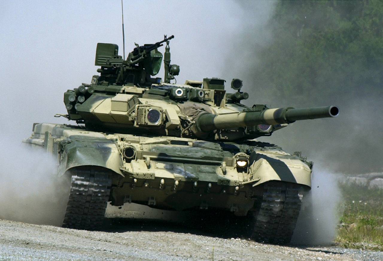 Русские танки забили на Прибалтику.  Самолеты НАТО – нет