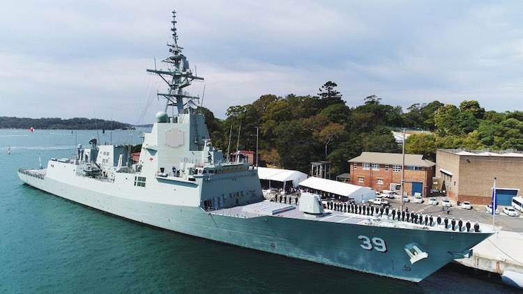 В Австралии введен в строй эсминец DDGH 39 Hobart