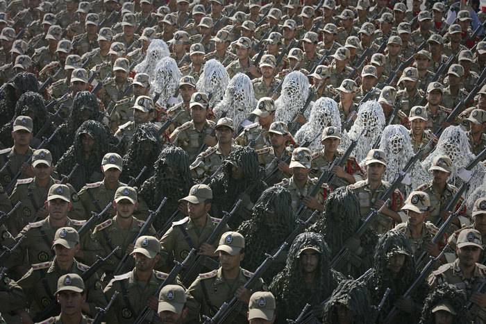 Иран и Ирак запланировали совместные военные учения