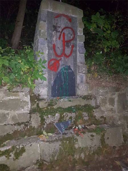 Очередной случай вандализма в отношении памятников советским воинам в Польше