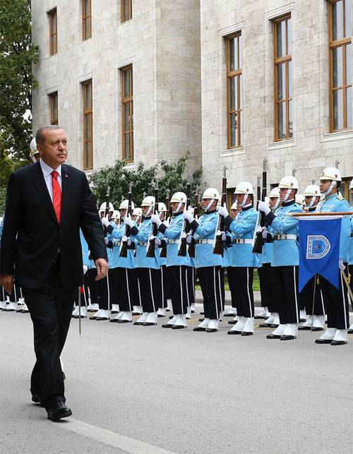 Дипломатически-шпионский скандал между США и Турцией набирает обороты