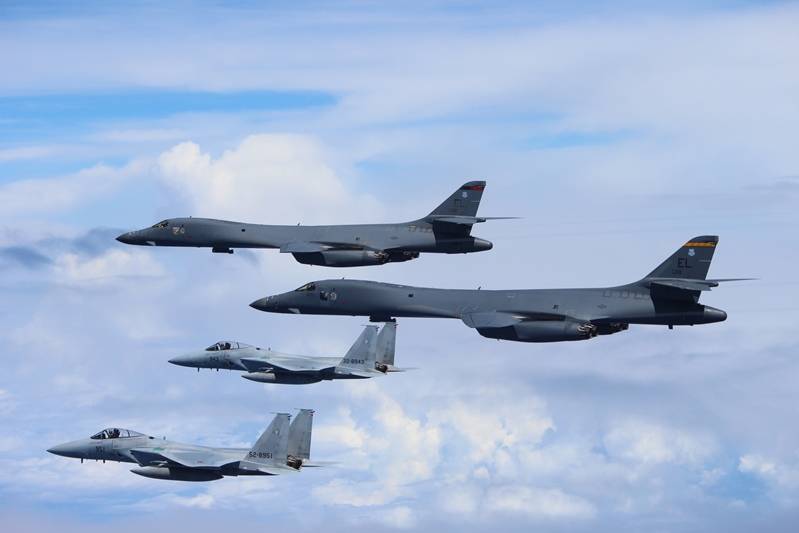 ВВС США и Южной Кореи провели совместное учение