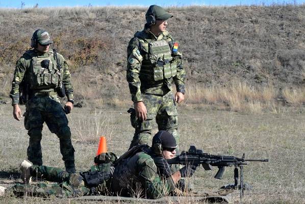 Молдавский спецназ (и это не вся новость...) тренируют американцы и румыны