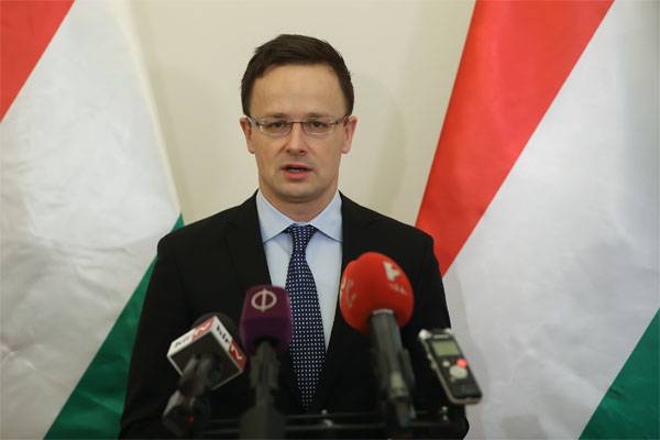 Будапешт блокировал проведение саммита Украина-НАТО