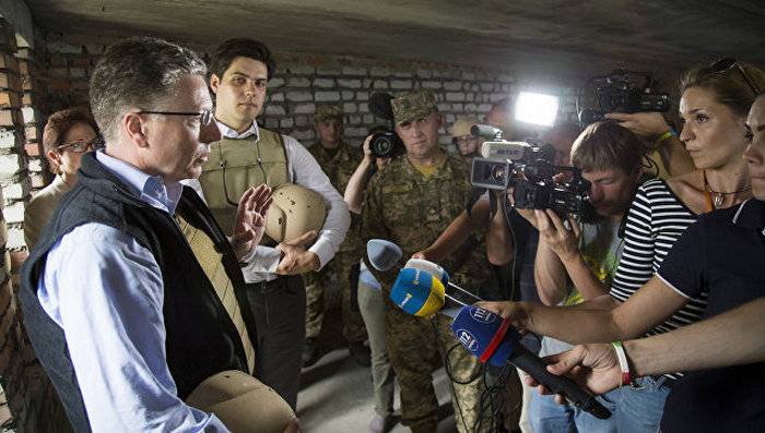 Спецпредставитель госдепа США Курт Волкер провел встречи с депутатами Рады