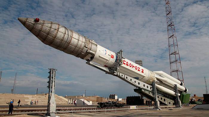 Шойгу: Армия получит две ракеты-носителя "Протон-М" до конца года