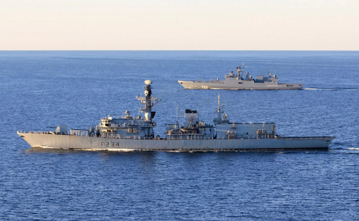На британском флоте процветает корабельный "каннибализм"