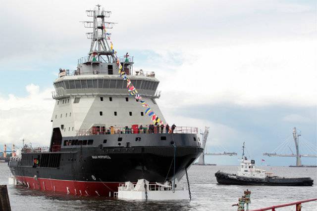 Ледокол «Илья Муромец» и судно «Эльбрус» войдут в состав флота до конца года