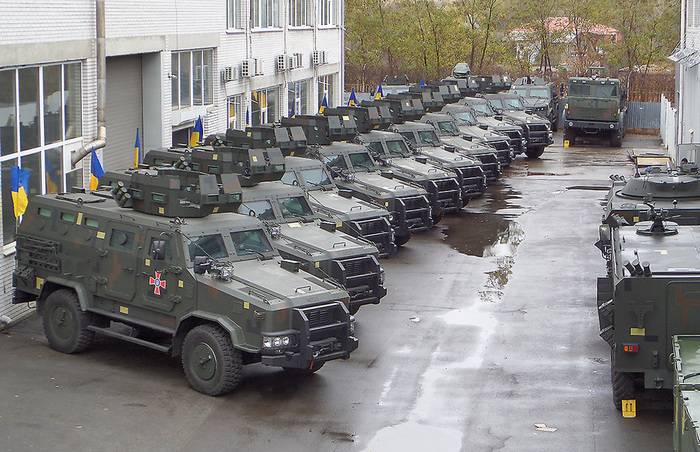 ВСУ получили первую партию бронемашин "Козак-2"