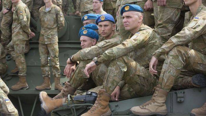 Украинские десантники против смены беретов