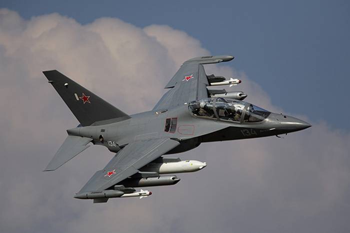 Россия поставила Мьянме шесть Як-130