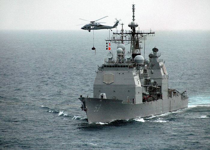 Тридцатилетний американский крейсер обзавелся последней версией системы "Иджис"