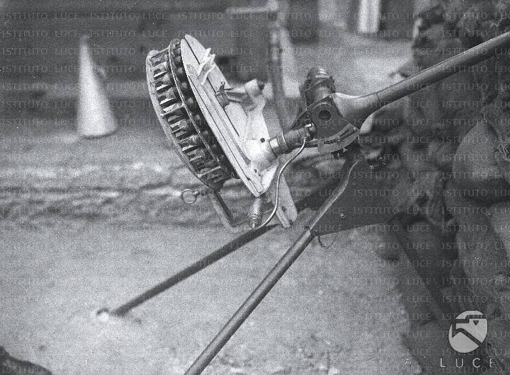 Пневматический гранатомет обр. 1930 г. (Италия)