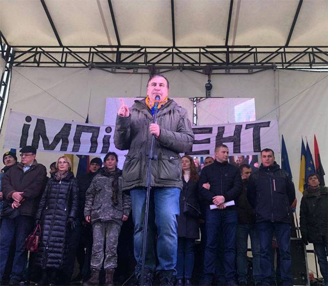 Саакашвили пообещал гильотину Порошенко