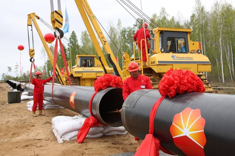 Китай завершил строительство второй нитки нефтепровода для поставок российского сырья