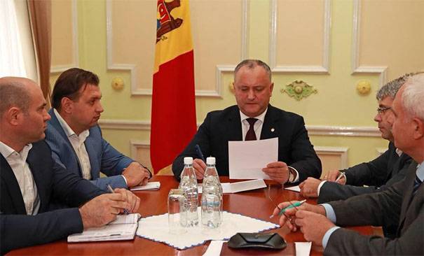Додон: У Приднестровья два пути - остаться в составе Молдавии или оказаться частью Украины