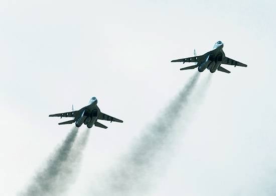 Экипажи МиГ-29СМТ осуществили сверхдолгие перелёты