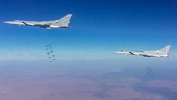 Дальняя авиация РФ нанесла авиаудар по объектам ИГ* в районе Абу-Камаля