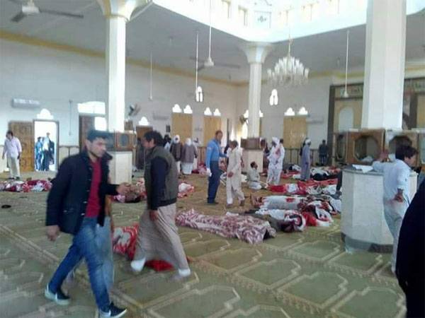Теракт в мечети Египта унёс свыше 50 жизней