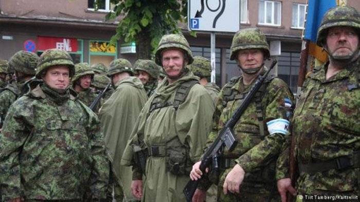 Латвия и Эстония начинают военные учения "Ураган"
