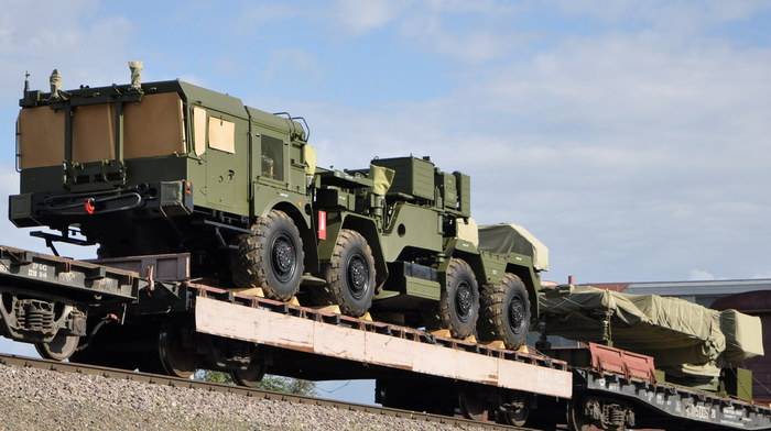 Новые ЗРС С-400 прибыли на место дислокации в Саратовскую область