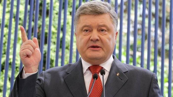 В Киеве хотят наделить Порошенко правом единолично вводить одобренные ЕС санкции